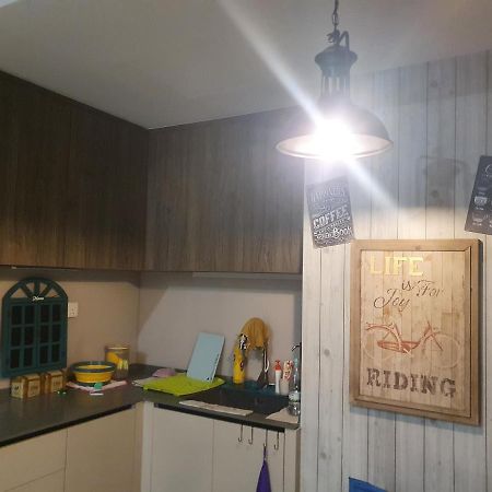 Studio Near Klcc And Lrt With Superb View Kuala Lumpur Exterior photo